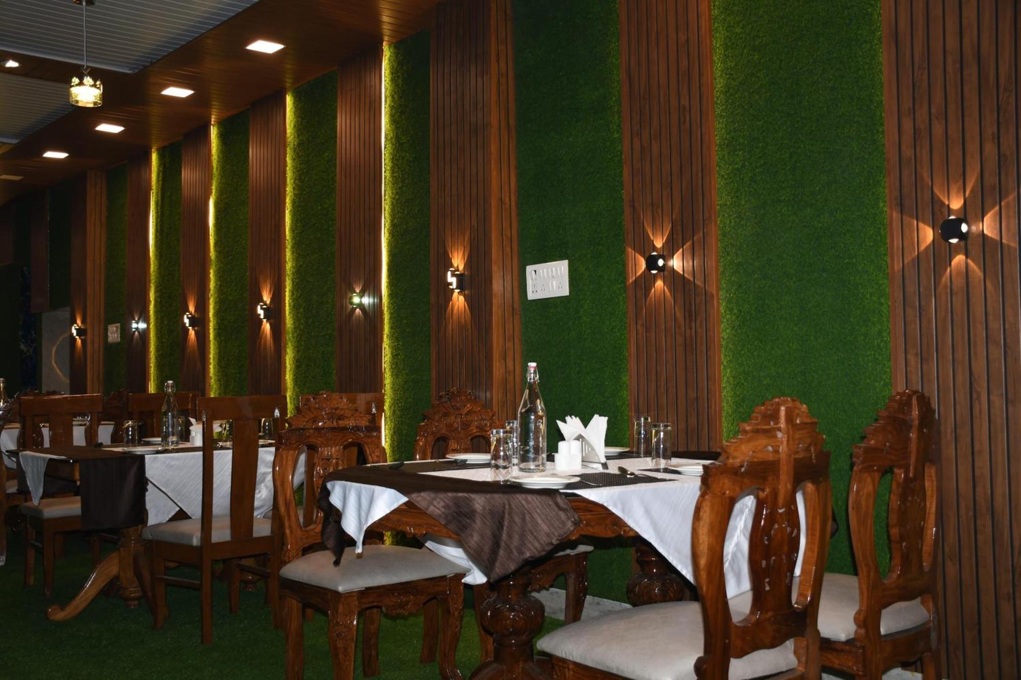 Hotel Maharaja Palace Bhagalpur Bagian luar foto